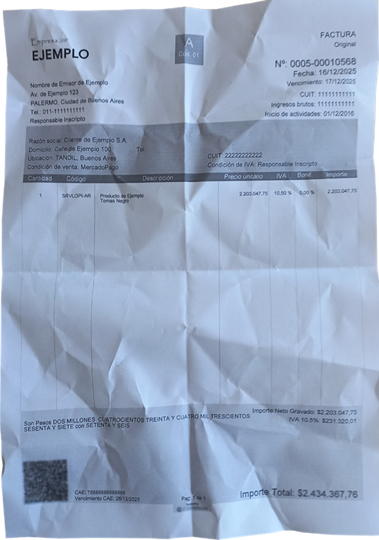 Ejemplo de factura arrugada o con mala luz